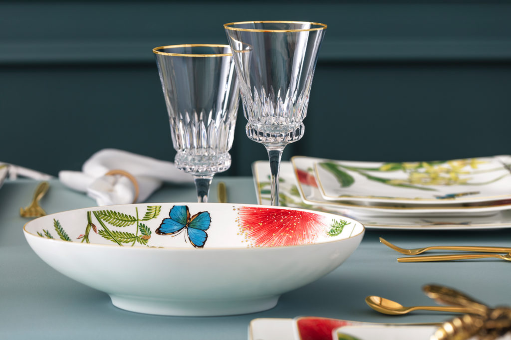 GrandRoyal Gold Набор бокалов для белого вина 216 мм 120 мл, 2 шт.																		 Villeroy & Boch
https://spb.v-b.ru
г.Санкт-Петербург
eshop@v-b.spb.ru
+7(812)3801977