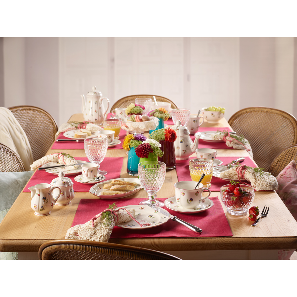 Petite Fleur Селедочница 24 см Villeroy & Boch
https://spb.v-b.ru
г.Санкт-Петербург
eshop@v-b.spb.ru
+7(812)3801977