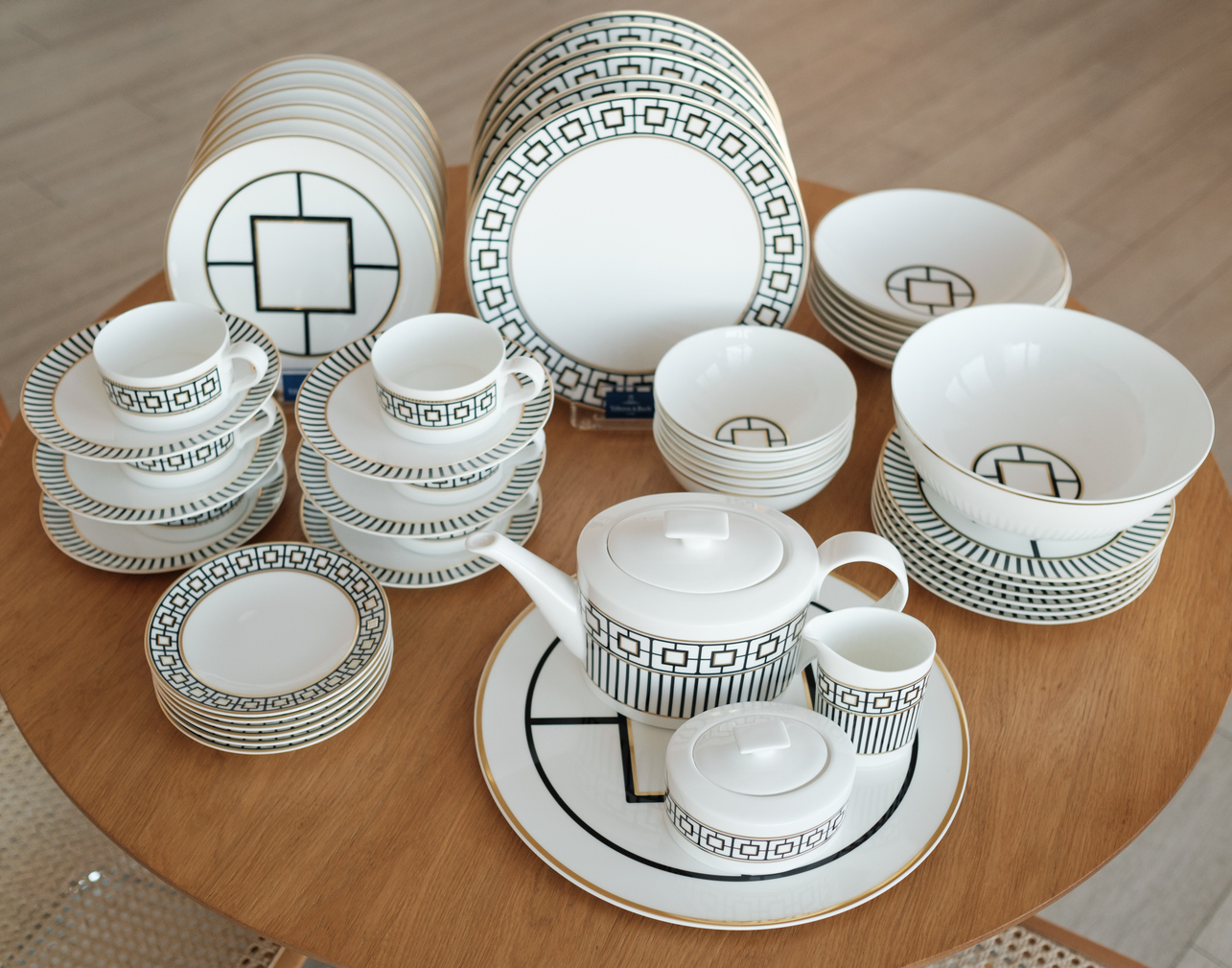 Чайно-столовый сервиз на 6 персон, 47 предметов, MetroChic