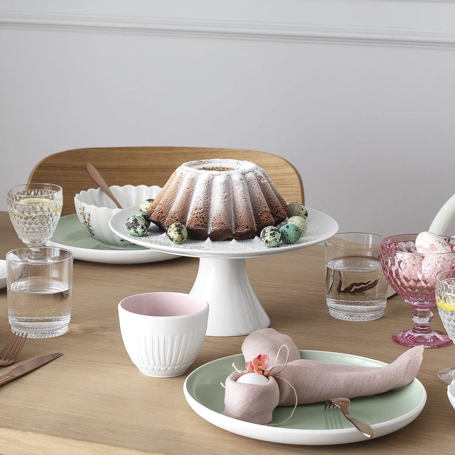 For Me Блюдо на ножке 30х30х13см  Villeroy & Boch
https://spb.v-b.ru
г.Санкт-Петербург
eshop@v-b.spb.ru
+7(812)3801977