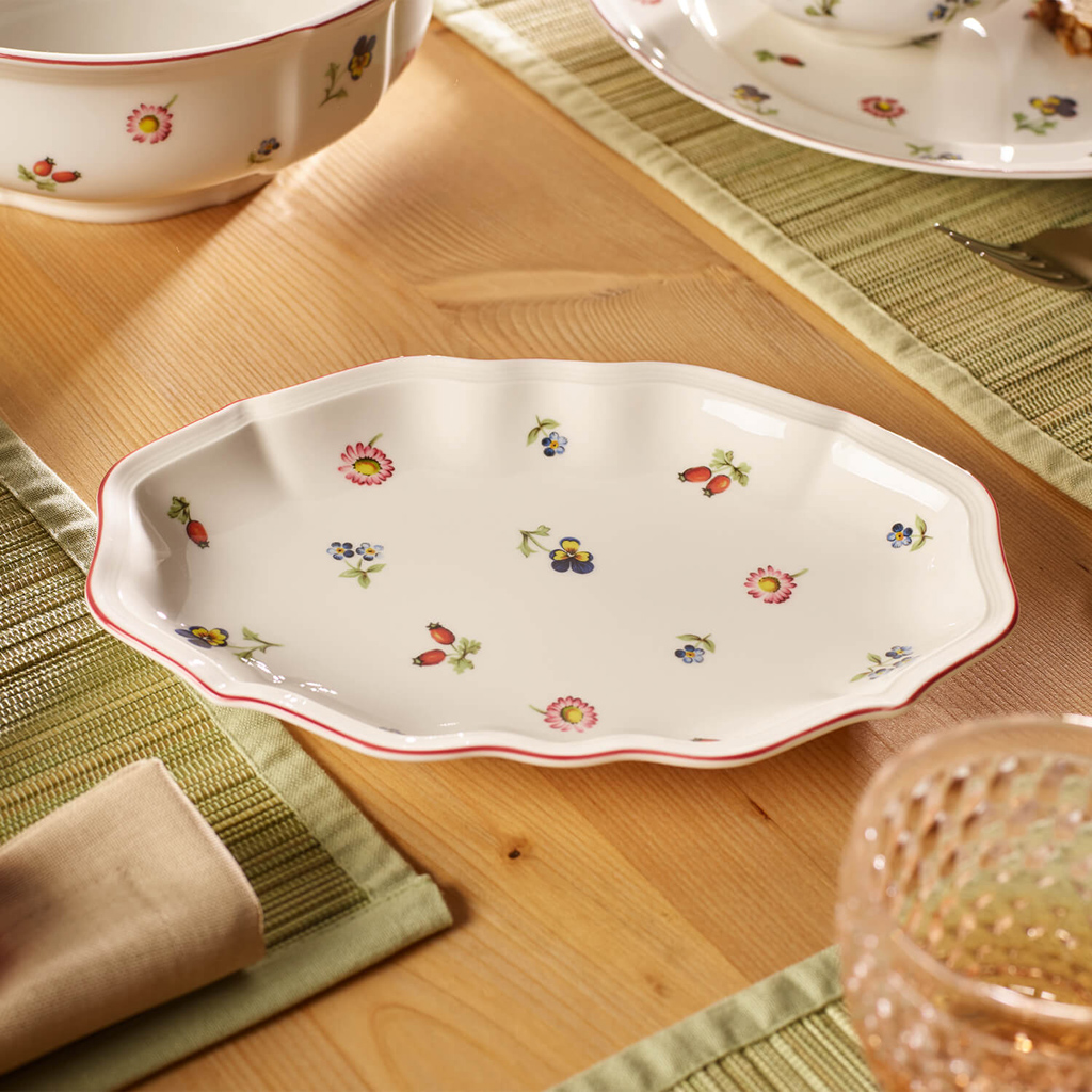 Petite Fleur Селедочница 24 см Villeroy & Boch
https://spb.v-b.ru
г.Санкт-Петербург
eshop@v-b.spb.ru
+7(812)3801977