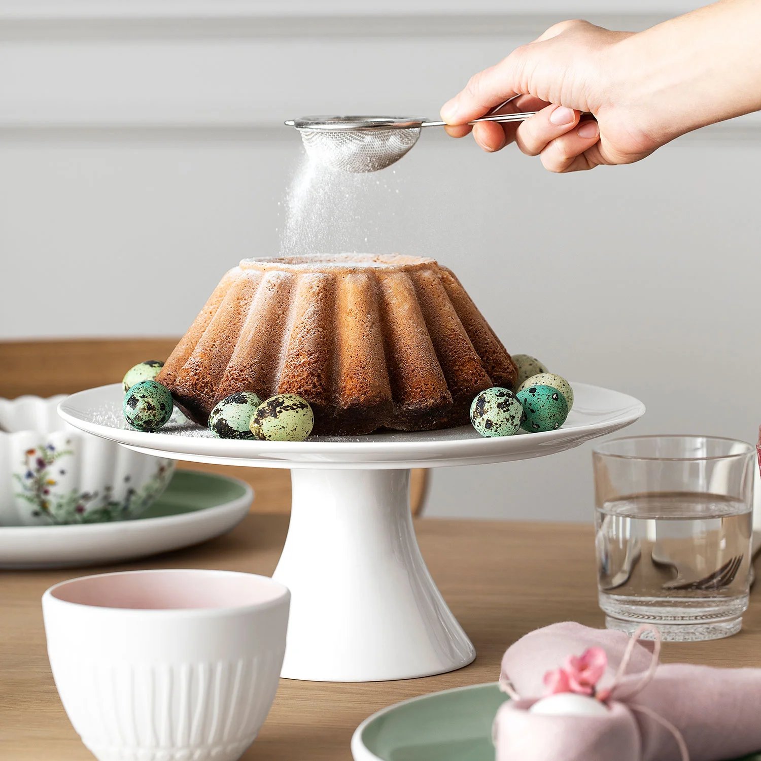 For Me Блюдо на ножке 30х30х13см  Villeroy & Boch
https://spb.v-b.ru
г.Санкт-Петербург
eshop@v-b.spb.ru
+7(812)3801977