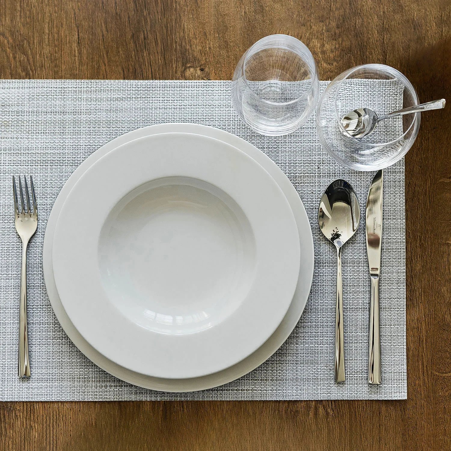 Wonderful World White Набор посуды на 4 персоны, 36 предметов Villeroy & Boch
https://spb.v-b.ru
г.Санкт-Петербург
eshop@v-b.spb.ru
+7(812)3801977