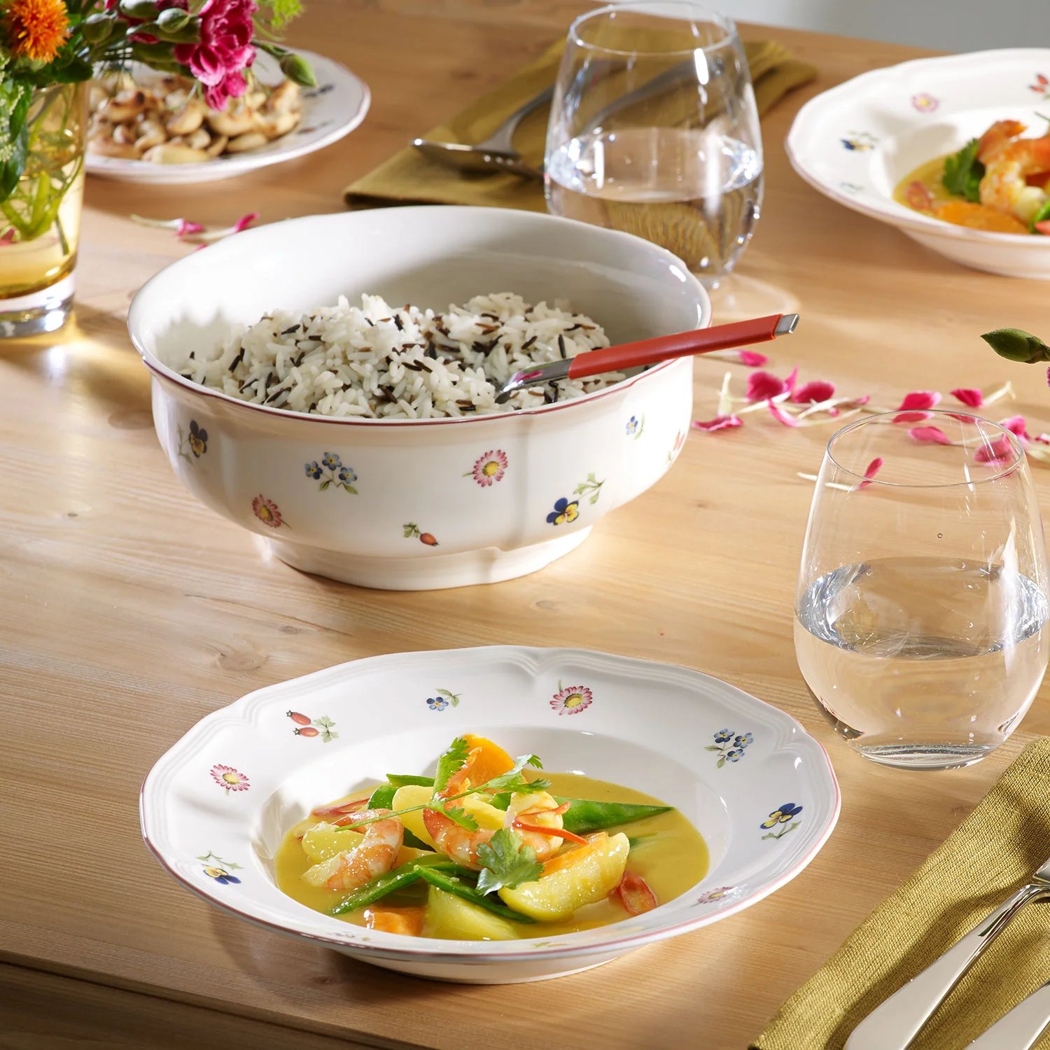 Petite Fleur Салатник индивидуальный 	0,5 л 15 см 				 (1023953900) Villeroy & Boch - spb.v-b.ru