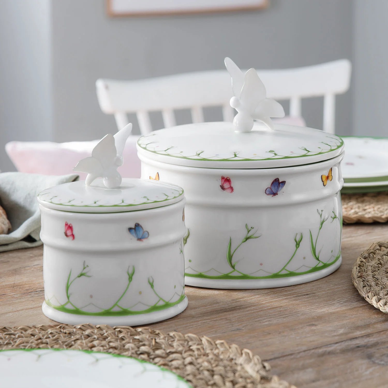 Шкатулка 16см, "Красочная весна" Colourful Spring
https://spb.v-b.ru
г.Санкт-Петербург
eshop@v-b.spb.ru
+7(812)3801977