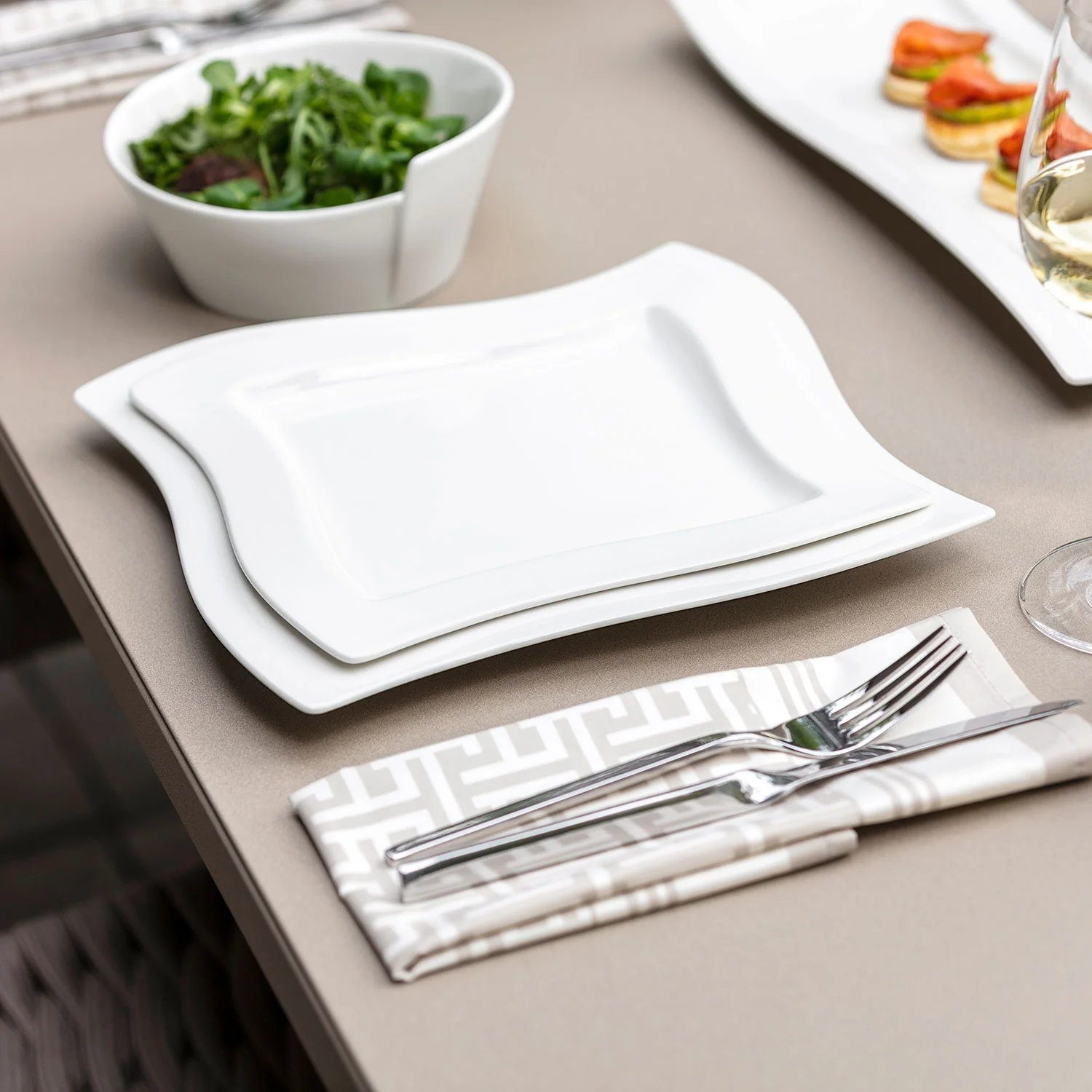 Плоская тарелка 27 см, NewWave
https://spb.v-b.ru
г.Санкт-Петербург
eshop@v-b.spb.ru
+7(812)3801977