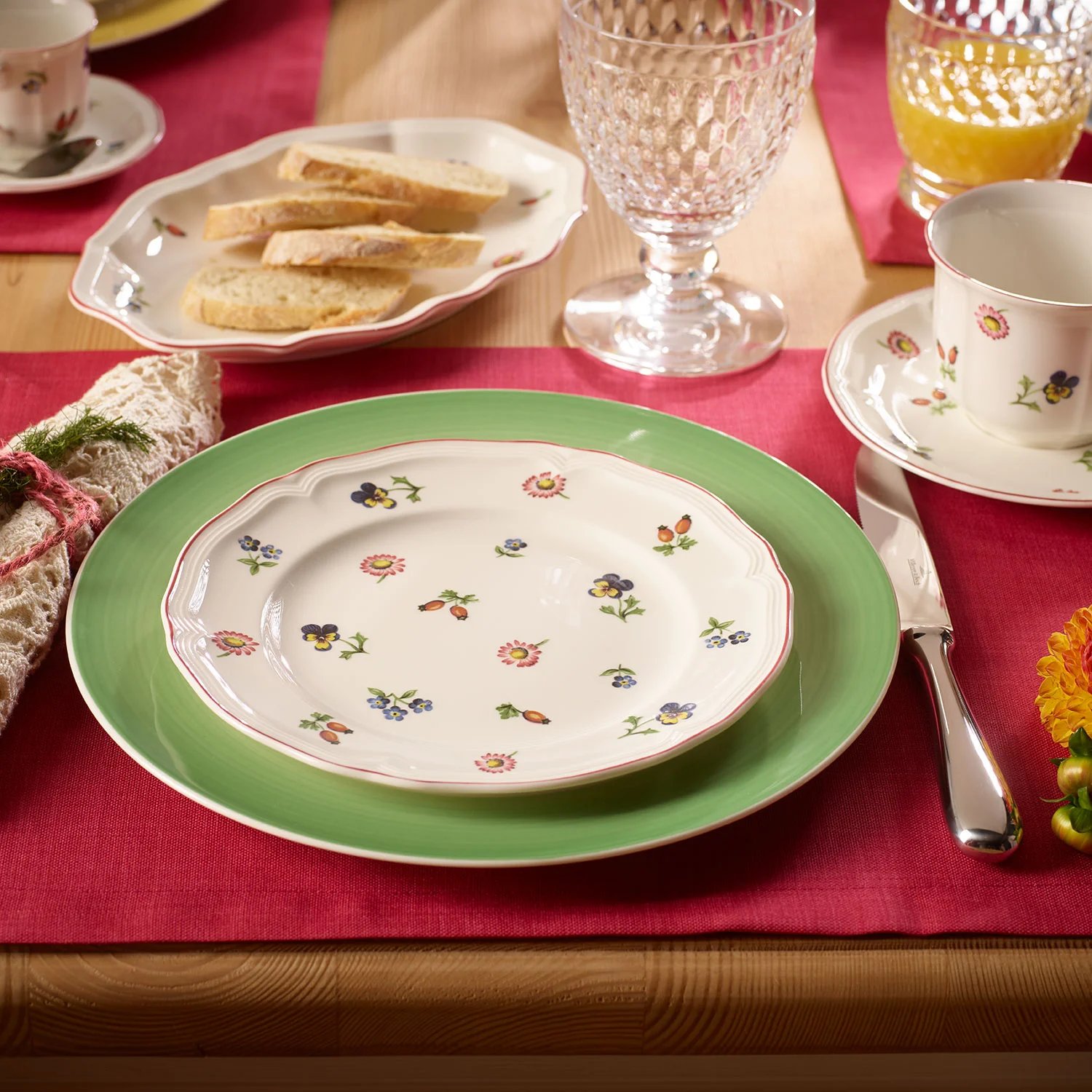 Petite Fleur Пирожковая тарелка 17  см (1023952660) Villeroy & Boch - spb.v-b.ru