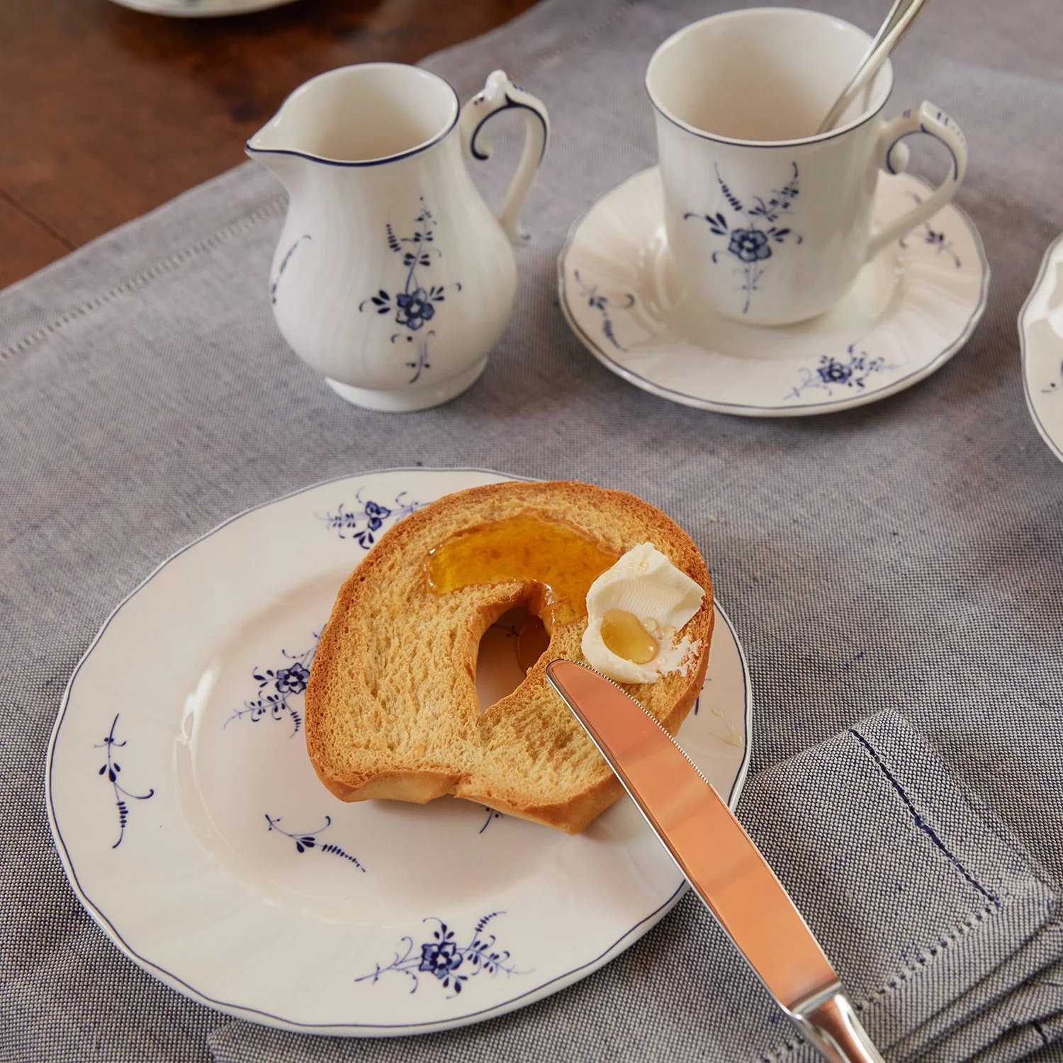 Пирожковая тарелка 16см, Old Luxembourg
https://spb.v-b.ru
г.Санкт-Петербург
eshop@v-b.spb.ru
+7(812)3801977