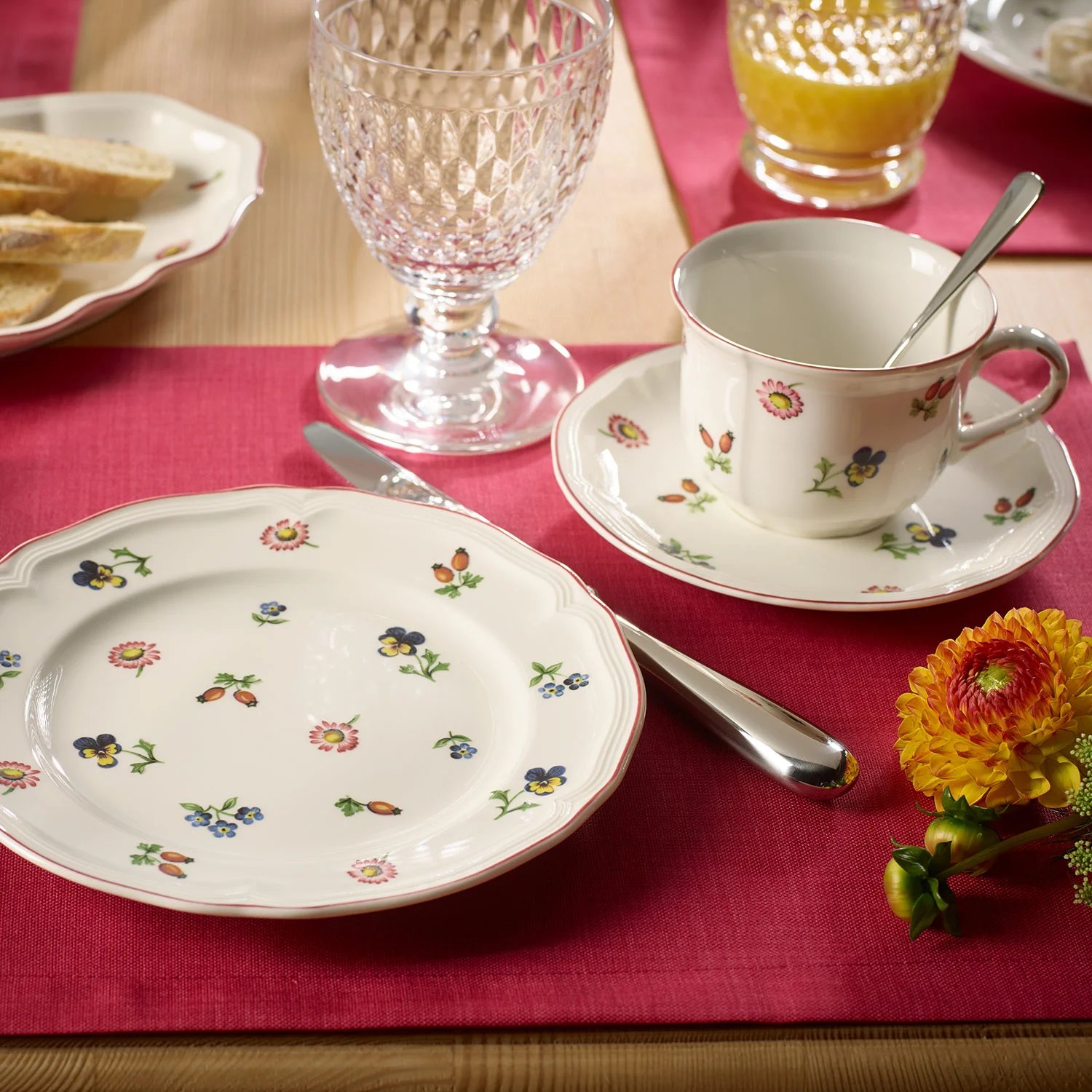 Petite Fleur Блюдце к чашке для завтрака 17 см (1023951250) Villeroy & Boch - spb.v-b.ru