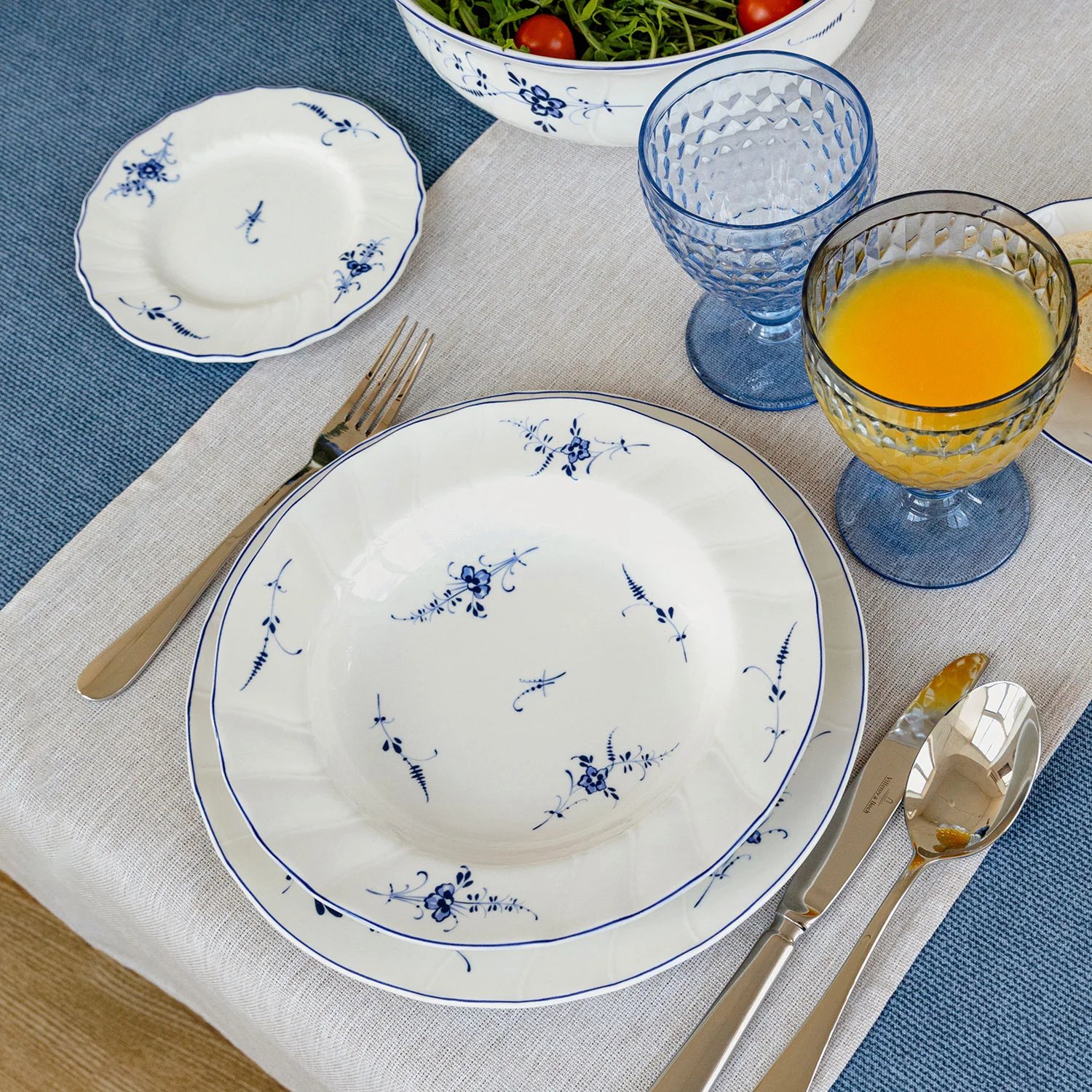 Пирожковая тарелка 16см, Old Luxembourg
https://spb.v-b.ru
г.Санкт-Петербург
eshop@v-b.spb.ru
+7(812)3801977