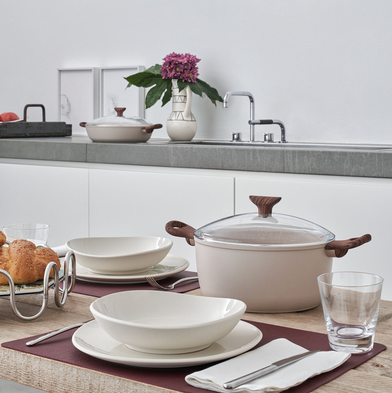 Сковорода с крышкой 28 см., Sambonet, Pink Rock & Rose
https://spb.v-b.ru
г.Санкт-Петербург
eshop@v-b.spb.ru
+7(812)3801977