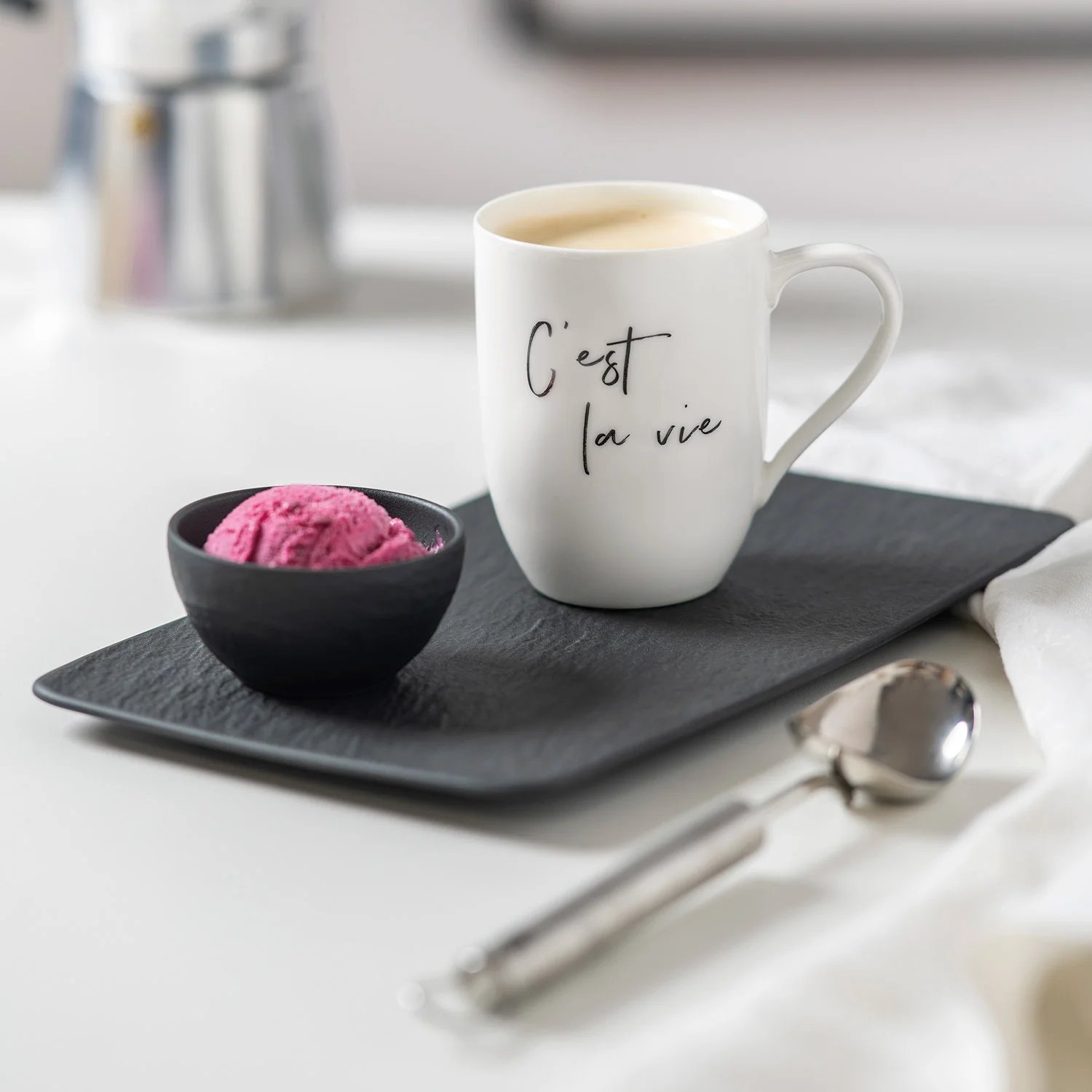 Сервировочная тарелка прямоугольная черная (black) 35см, Manufacture rock
https://spb.v-b.ru
г.Санкт-Петербург
eshop@v-b.spb.ru
+7(812)3801977